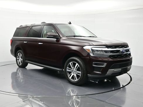 Used 2024 Ford Expedition Max Limited image 3