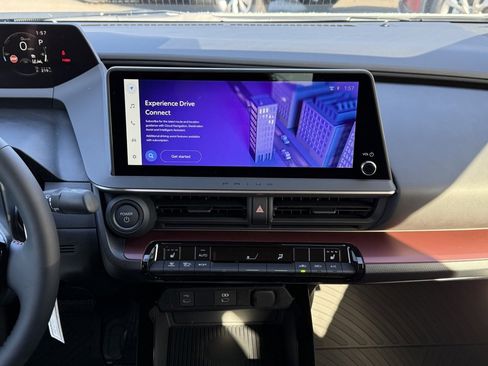 New 2026 Toyota Prius Plug-In Hybrid image 18