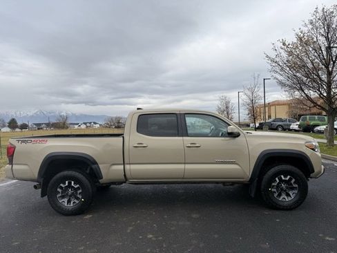 Used 2018 Toyota Tacoma SR5 image 5