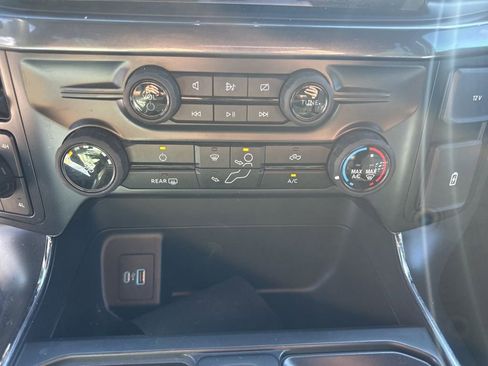 Used 2024 Ford F150 STX image 25