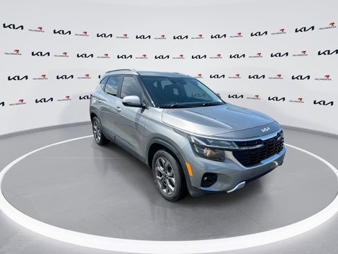 Used 2024 Kia Seltos S FWD image 2