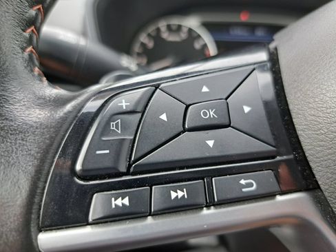 Used 2024 Nissan Altima 2.5 SR FWD image 13