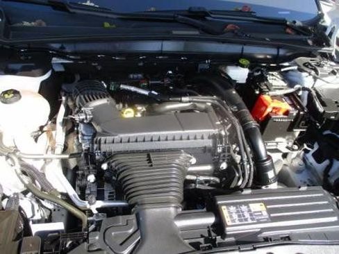 Used 2024 Lincoln Nautilus Premier w/ Equipment Group 102A image 17