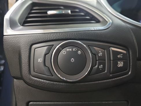 Used 2019 Ford Edge Titanium AWD/4WD image 27