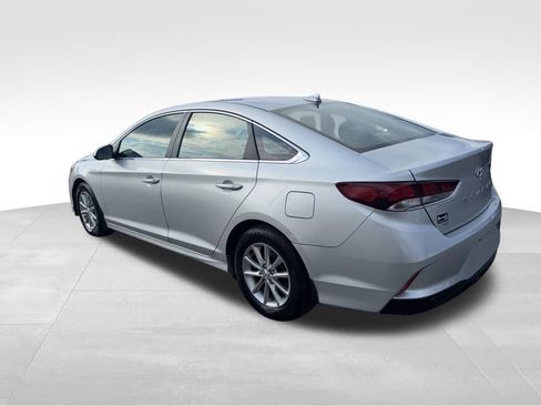 Used 2018 Hyundai Sonata SE image 3