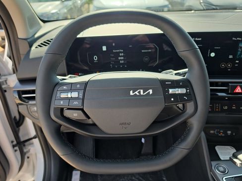 New 2026 Kia Sportage SX FWD image 31