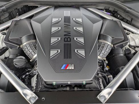 New 2026 BMW X5 M60i w/ Climate Comfort Package image 38