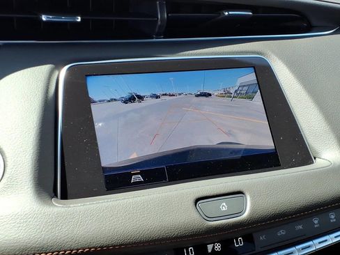 Used 2023 Cadillac XT4 Sport w/ Cold Weather Package FWD image 14