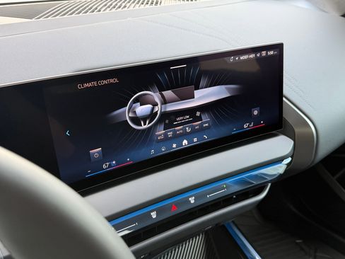 Used 2026 BMW X3 xDrive30 w/ Premium Package image 26