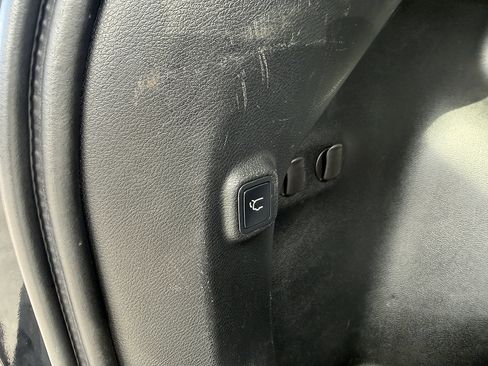 Certified 2020 Jeep Cherokee Latitude Plus AWD/4WD image 14