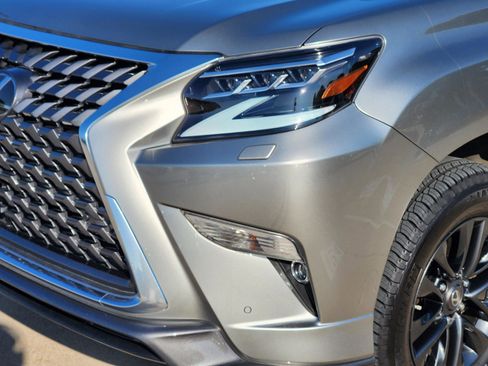 Used 2022 Lexus GX 460 Luxury AWD/4WD image 37