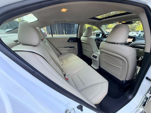 Used 2013 Honda Accord Touring image 13