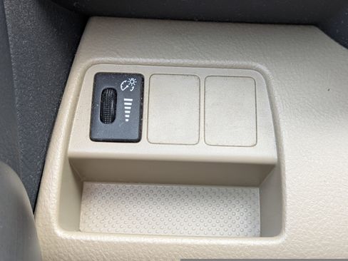 Used 2012 Toyota RAV4 Limited image 25