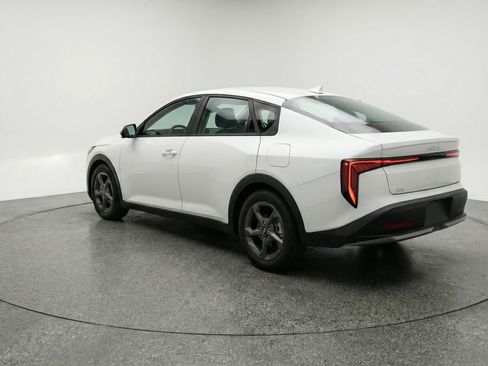 Used 2025 Kia K4 FWD image 6