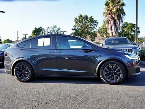 Used 2024 Tesla Model X AWD/4WD image 4