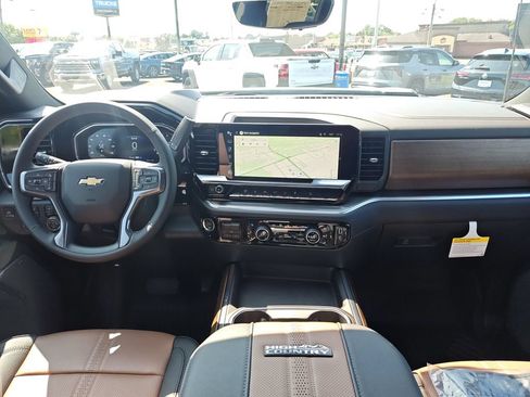 New 2026 Chevrolet Silverado 2500 High Country w/ High Country Premium Package AWD/4WD image 15