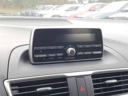 Used 2014 MAZDA MAZDA3 i Touring image 20