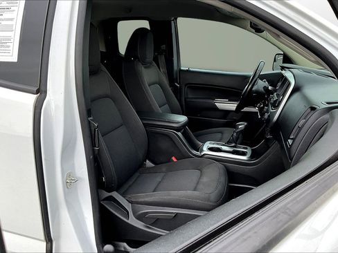 Used 2022 Chevrolet Colorado LT w/ Fleet Safety Package image 7