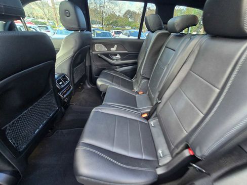 Used 2021 Mercedes-Benz GLS 450 4MATIC image 23