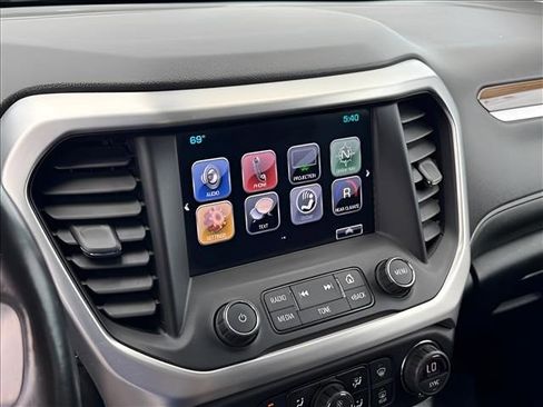 Used 2018 GMC Acadia SLE AWD/4WD image 24