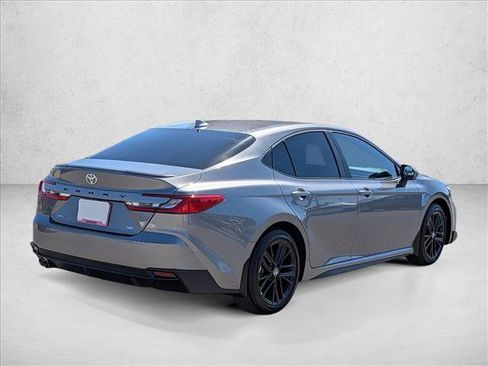 Used 2026 Toyota Camry SE w/ Convenience Package FWD image 5