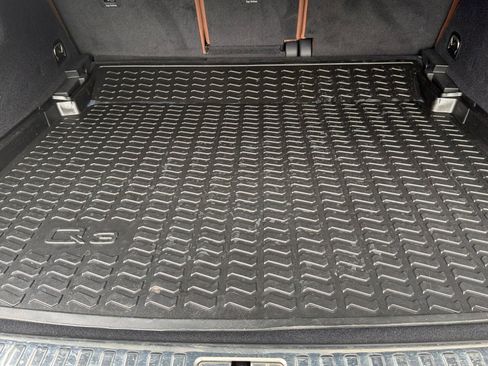 Used 2020 Audi Q3 2.0T Prestige w/ Prestige Package image 19