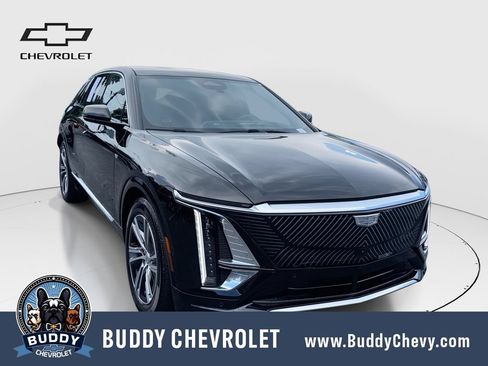Used 2025 Cadillac Lyriq Luxury RWD image 1