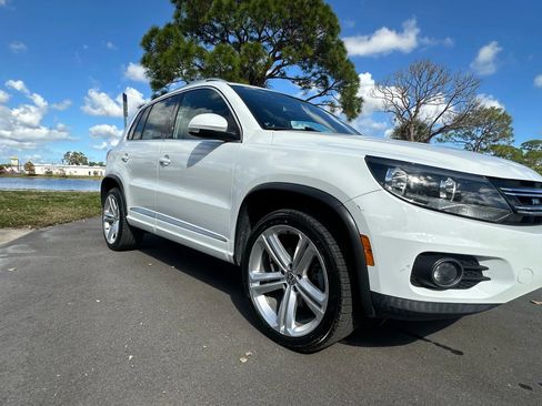 Used 2016 Volkswagen Tiguan R-Line image 4
