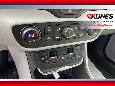 Used 2018 GMC Terrain SLE w/ Infotainment Package I AWD/4WD image 33