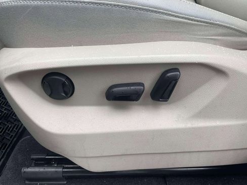 Used 2022 Volkswagen Atlas SE image 18