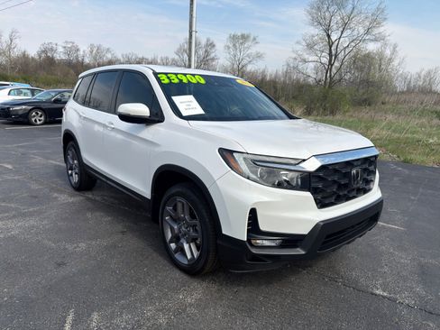 Used 2023 Honda Passport EX-L image 10