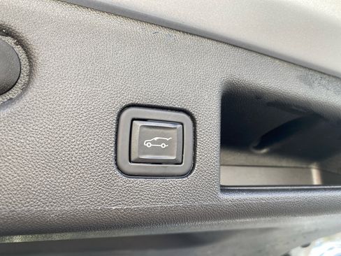 Used 2022 Chevrolet Equinox LT image 13