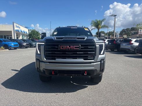 Used 2024 GMC Sierra 2500 AT4 w/ AT4 Premium Plus Package AWD/4WD image 2