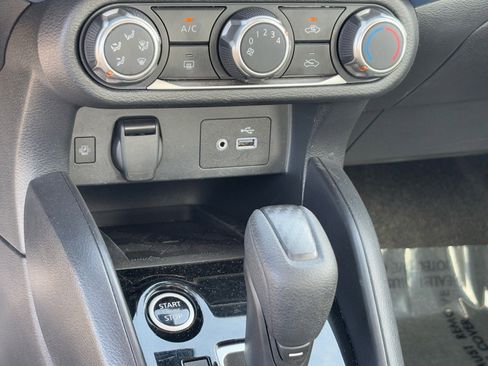 Certified 2025 Nissan Versa SV image 26