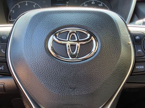 Used 2024 Toyota Corolla SE image 28