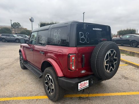 New 2026 Ford Bronco Outer Banks image 7