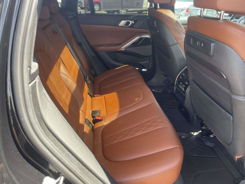 Used 2023 BMW X6 xDrive40i w/ Executive Package AWD/4WD image 21