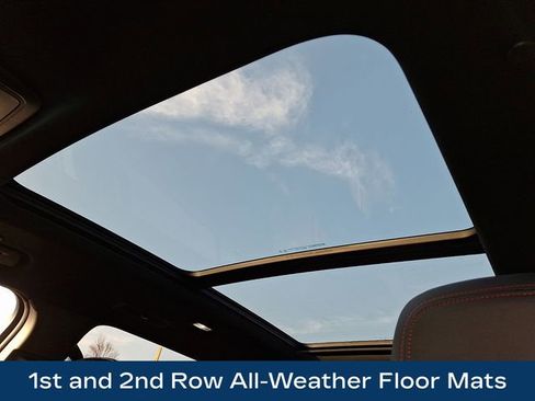 Used 2026 Chevrolet Traverse RS image 19