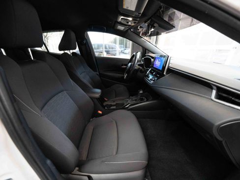 Used 2024 Toyota Corolla SE w/ SE Package image 27