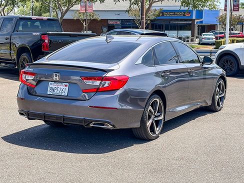 Used 2019 Honda Accord LX image 4