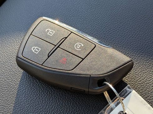 New 2025 Chevrolet Colorado LT w/ LT Convenience Package image 33