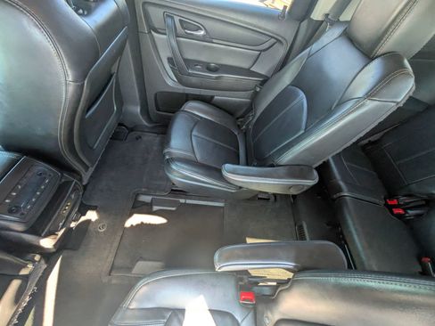 Used 2014 Chevrolet Traverse LT AWD/4WD image 34