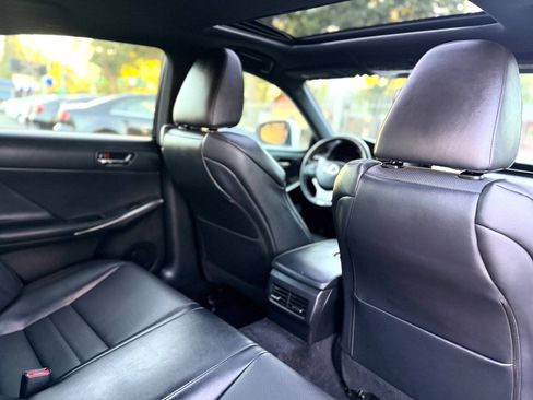 Used 2014 Lexus IS 250 w/ F-Sport Package RWD image 15