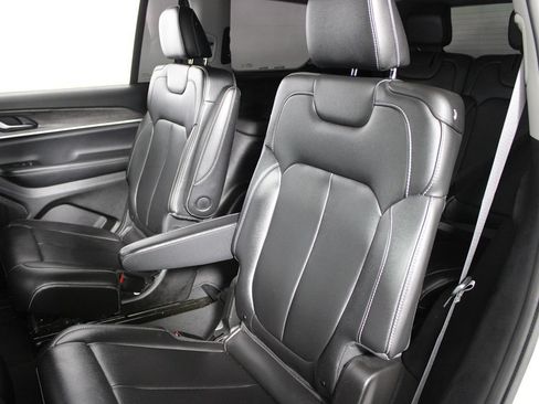 Used 2023 Jeep Grand Cherokee L Limited RWD image 24