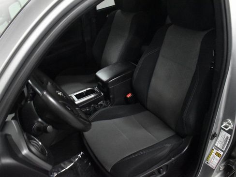 Used 2021 Toyota Tacoma TRD Off-Road w/ Technology Package image 11