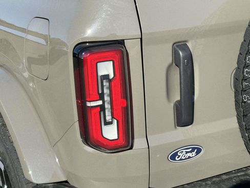 New 2026 Ford Bronco Outer Banks AWD/4WD image 12