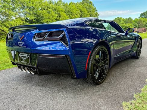 Used 2017 Chevrolet Corvette Stingray Coupe w/ Carbon Flash Badge Package RWD image 39