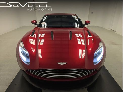 Used 2018 Aston Martin DB11 V12 image 1