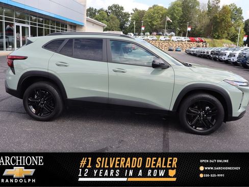 Used 2024 Chevrolet Trax ACTIV w/ Driver Confidence Package FWD image 1