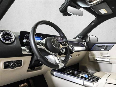 Certified 2024 Mercedes-Benz GLB 250 4MATIC image 10
